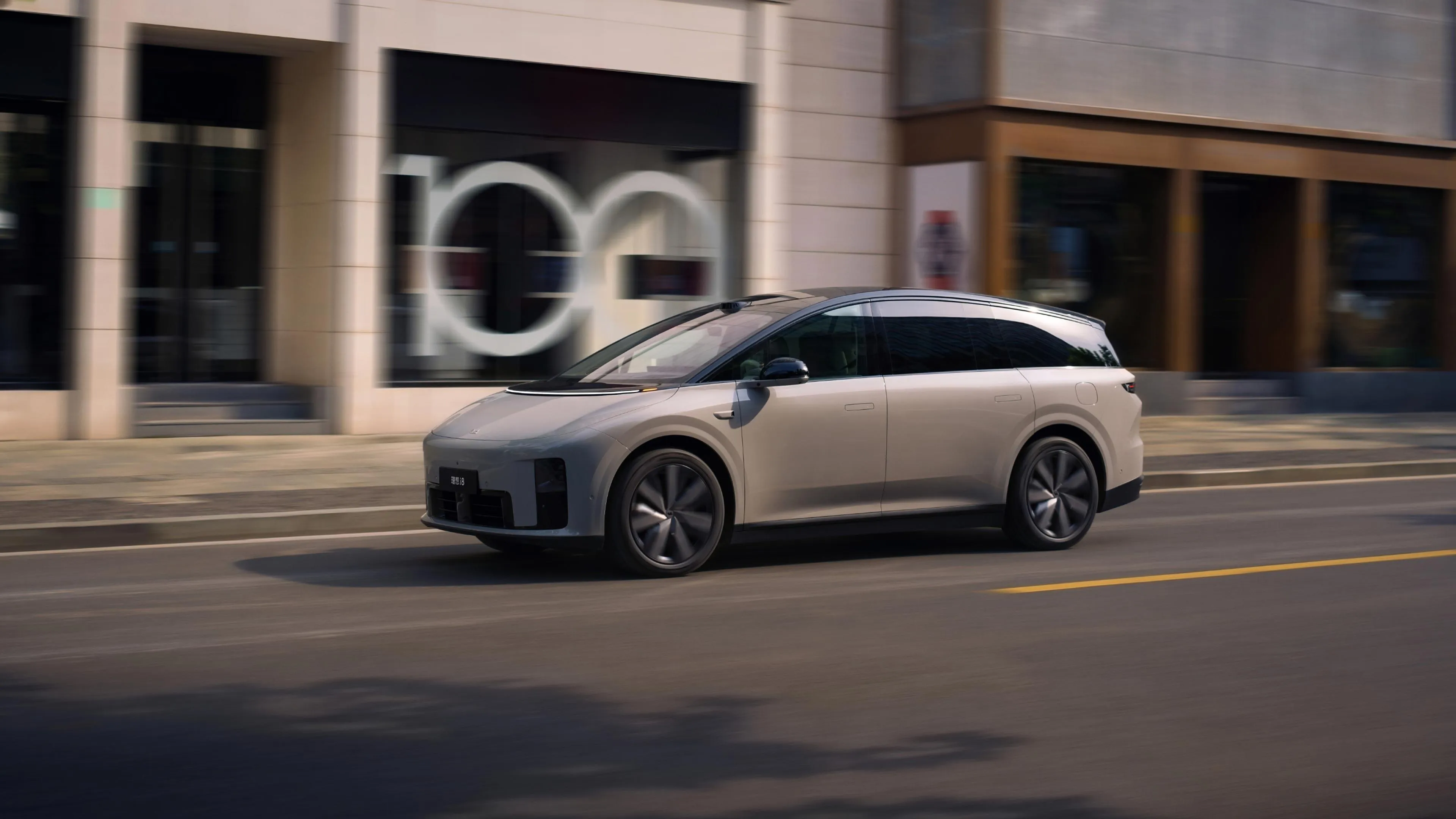 Lixiang i8: купить электрический кроссовер