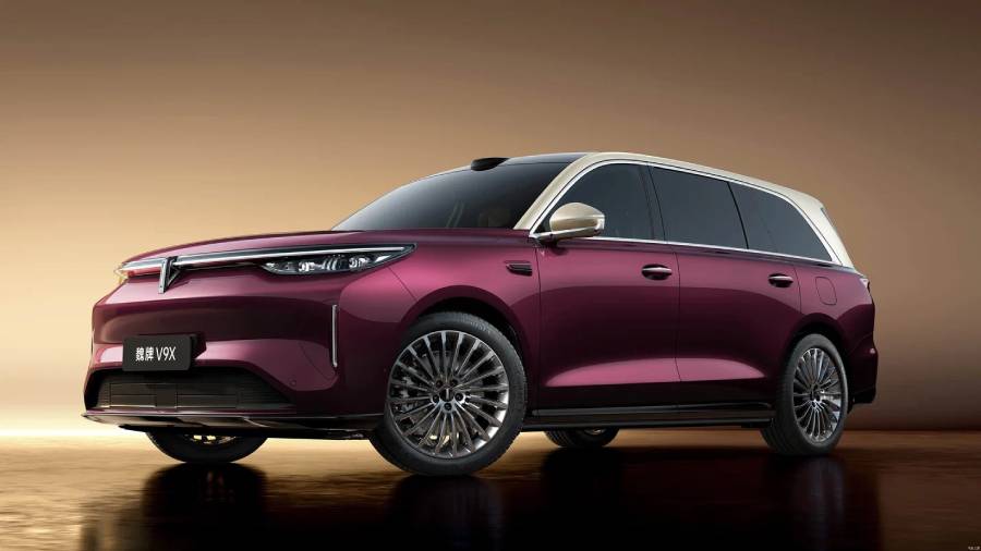 GWM показал салон гибридного Wey V9X