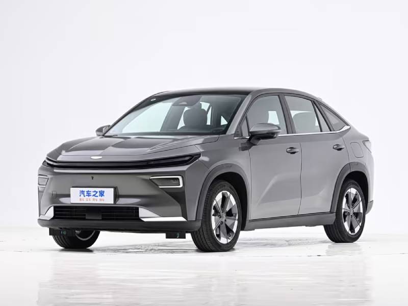 В Китае названы цены на новую версию Geely Atals