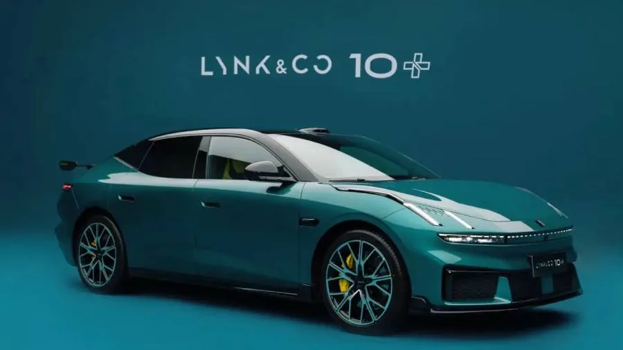 Lynk & Co анонсировала старт продаж двух электроседанов и показала концепт GT