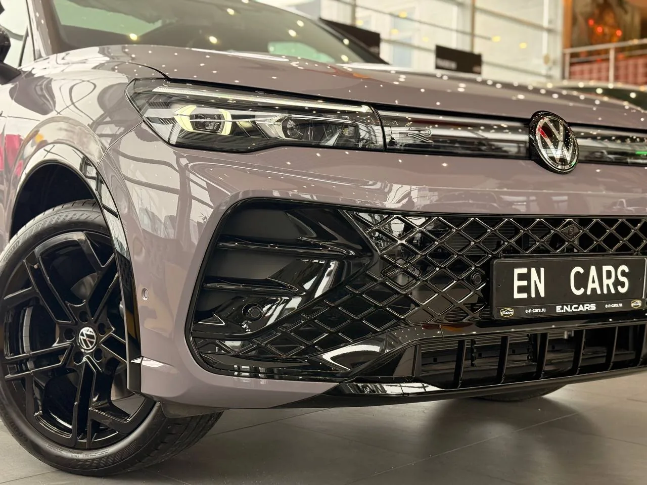 Volkswagen Tiguan L PRO R-Line