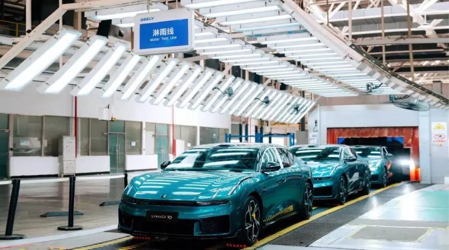 С конвейера сошёл первый Lynk & Co 10 c рекордной скоростью зарядки