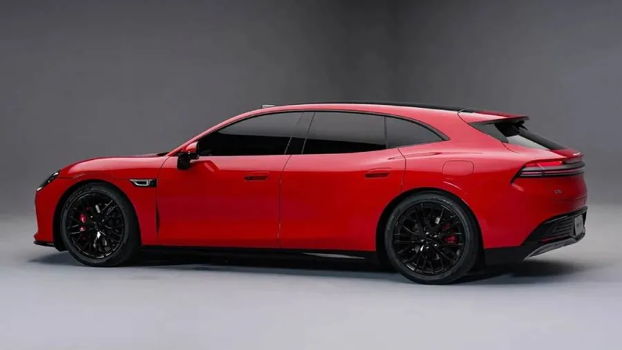 Представлен салон премиального универсала Aistaland GT7