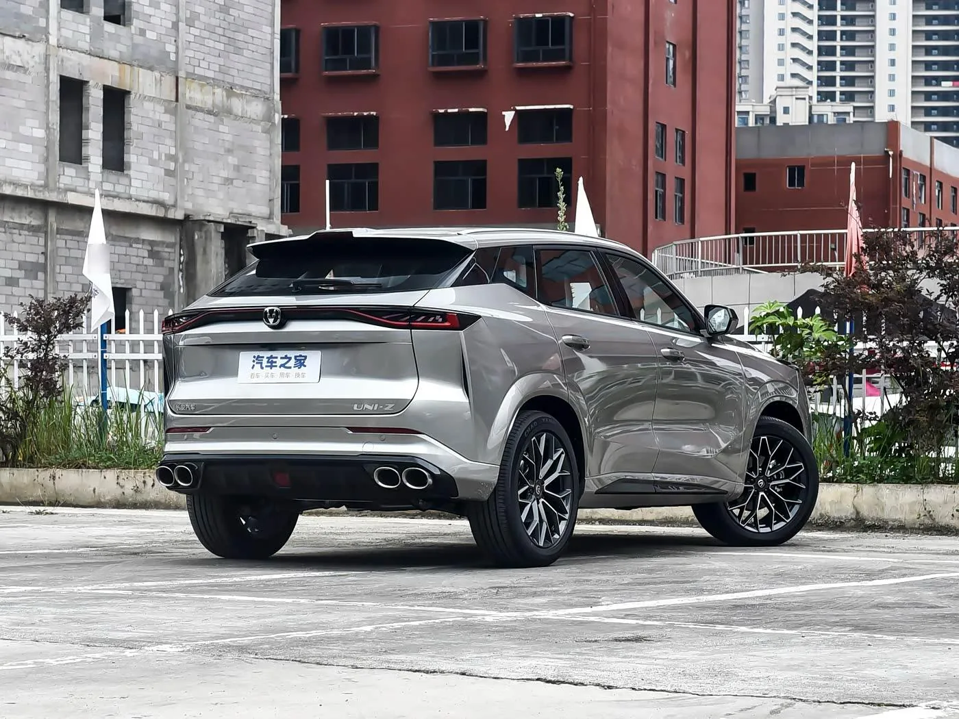 Кому стоит купить Changan UNI-Z