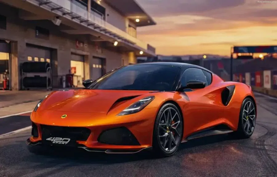 Lotus показал облечённую Emira 420 Sport