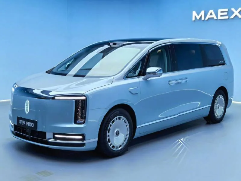 Maextro представил люксовый минивэн V800