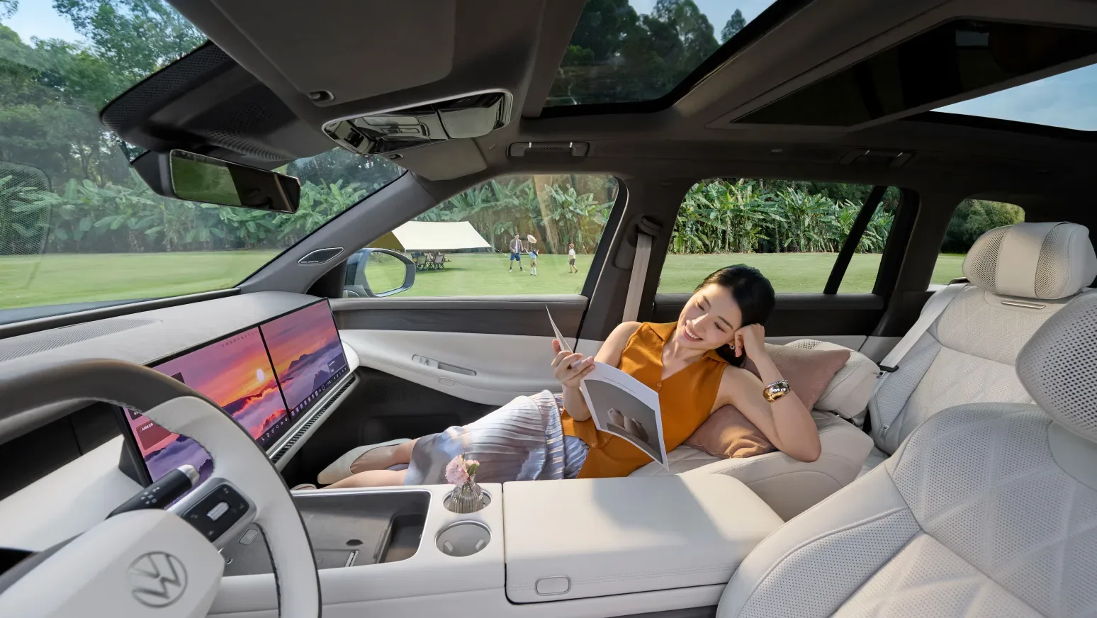 Шестиместный Volkswagen ID ERA 9X
