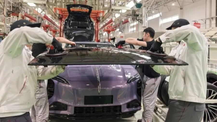 В Hongqi нашли способ увеличить запас хода электрокаров без подзарядки