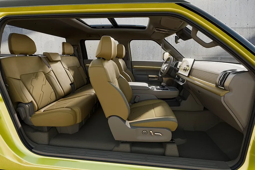 Салон Nissan Frontier Pro
