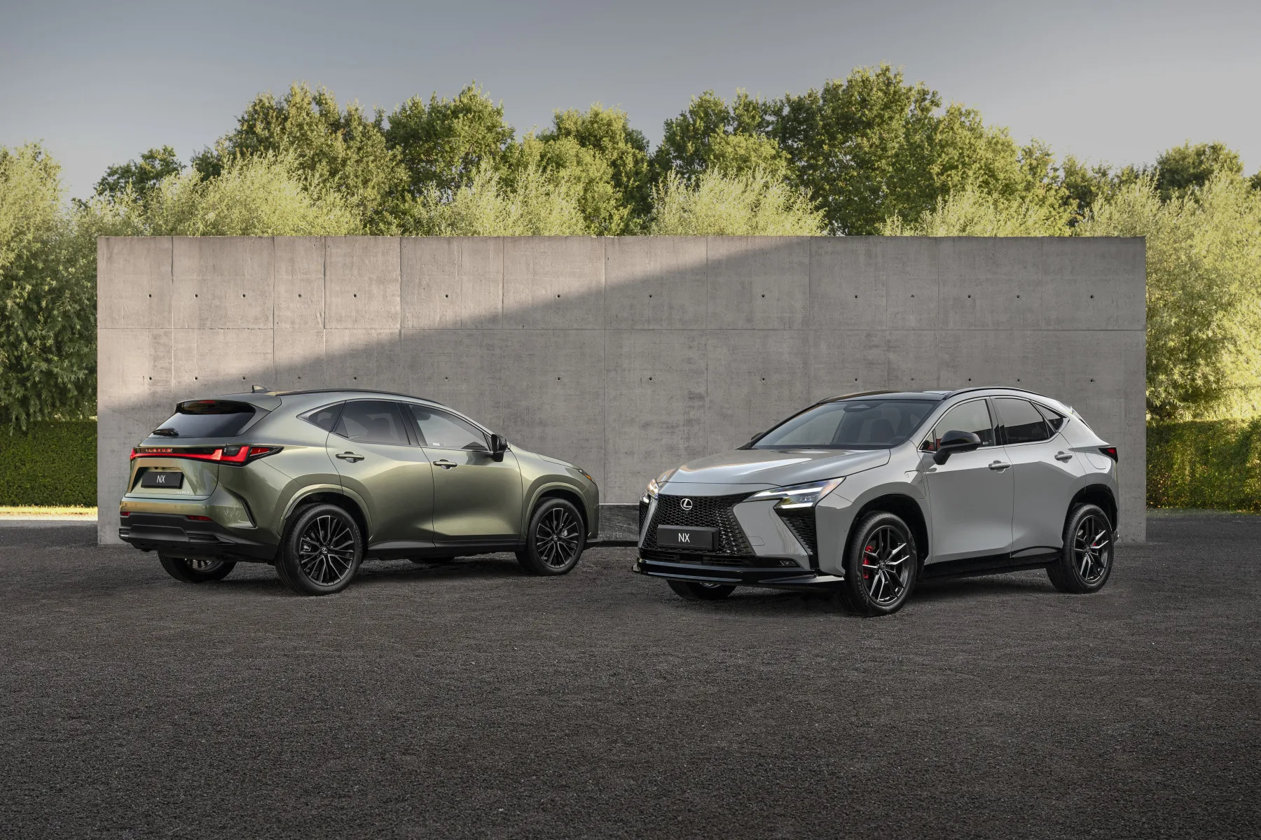 Lexus осовременил кроссовер NX