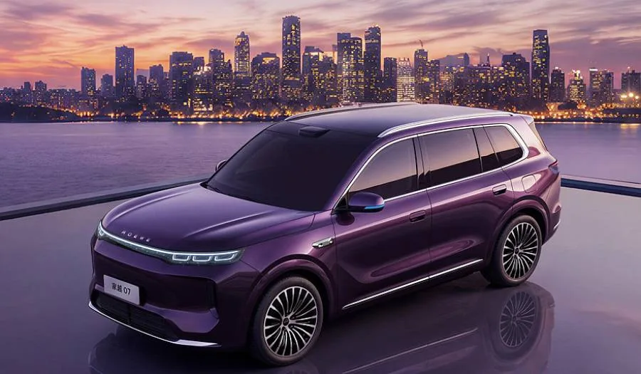 В Китае объявили предварительные цены на Roewe Jiayue 07