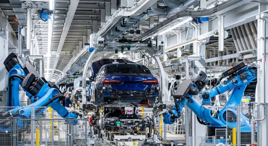 BMW проведёт сокращение сотрудников с помощью ИИ