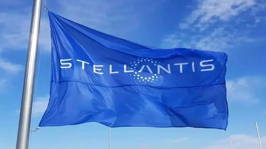 Stellantis объявил об остановке четырёх заводов