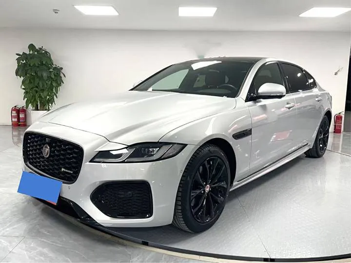 Jaguar XF 2021