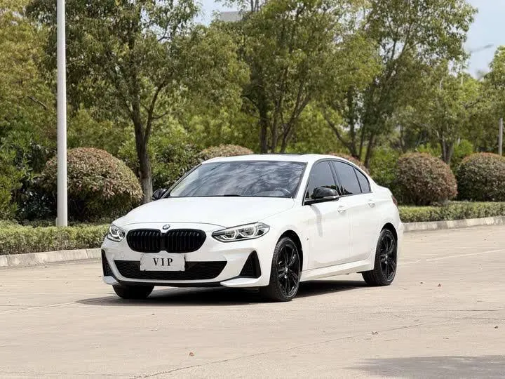 BMW 1-Series 2022