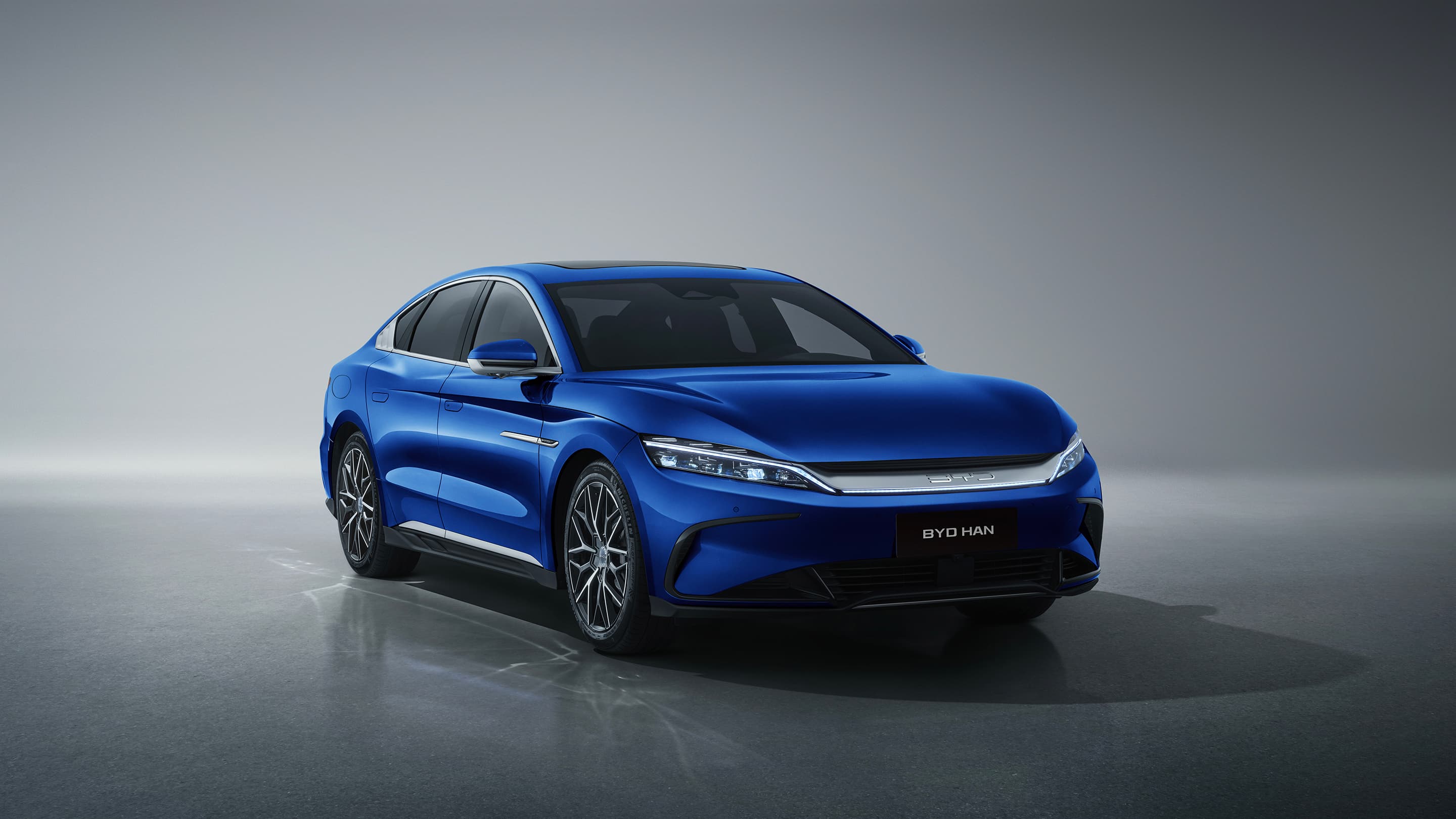 Обзор китайского электромобиля BYD HAN