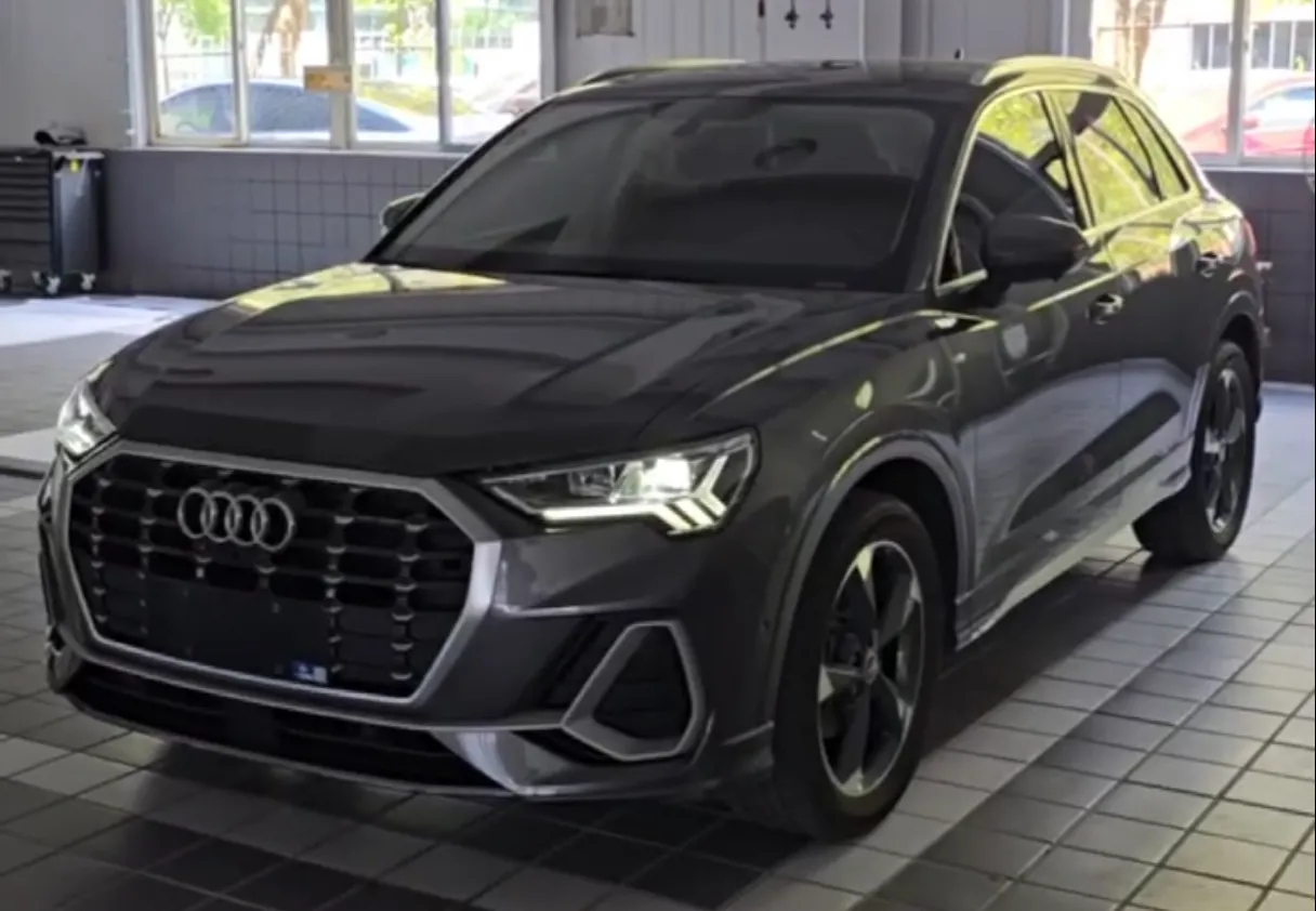 Audi Q3 II (F3) 2021