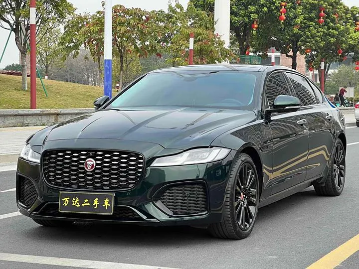 Jaguar XF 2022
