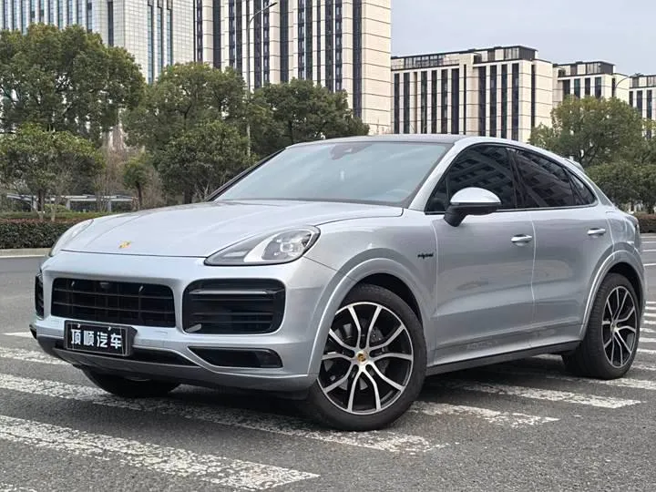 Porsche Cayenne Coupe