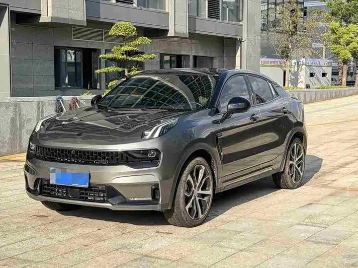 Lynk & Co 05