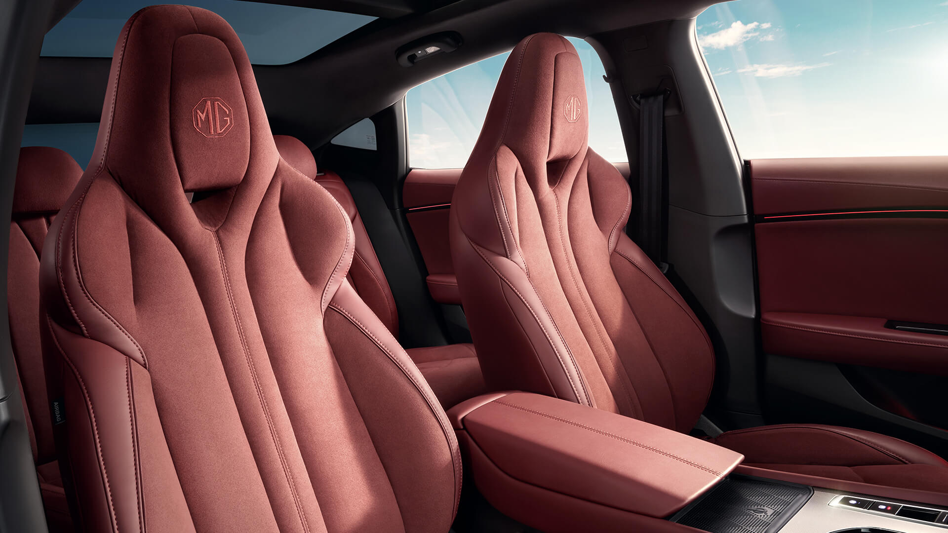 Спортивные ковшеобразные кресла